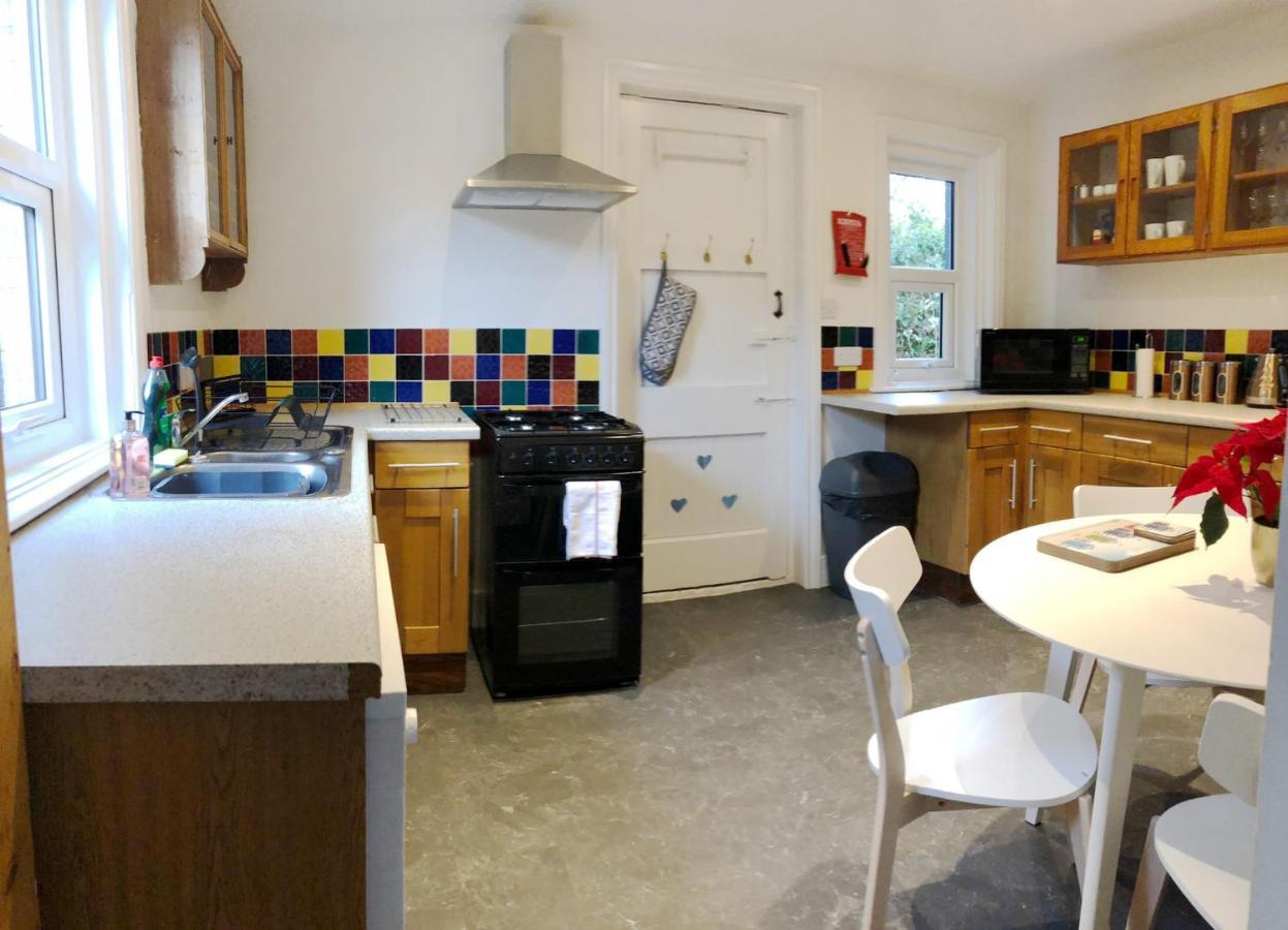 Summer Breeze. 3-bed Close To The Bournemouth