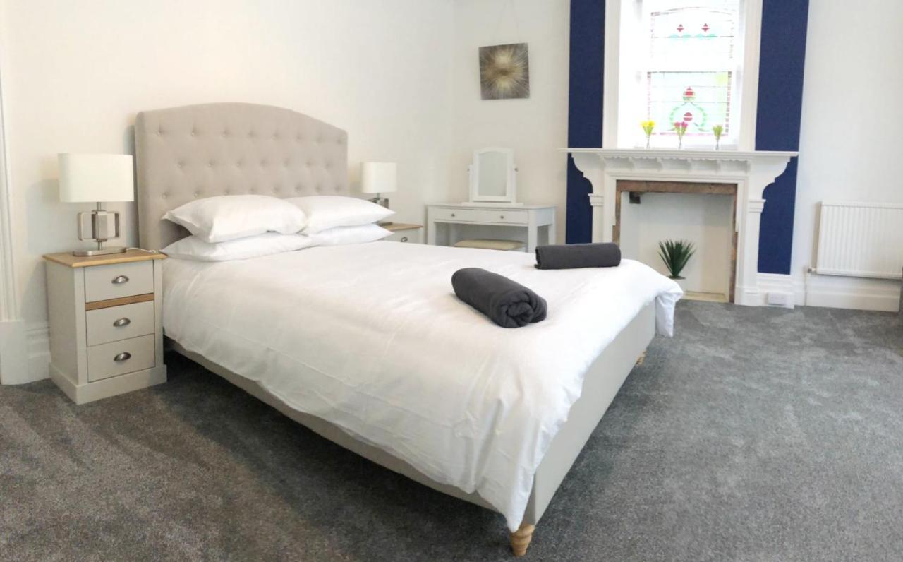 Summer Breeze. 3-bed Close To The *